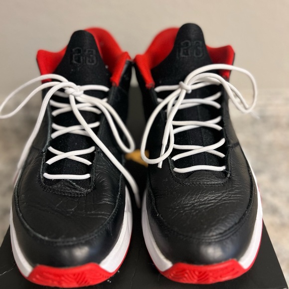 SOLD Jordan Max Aura - Picture 2 of 7